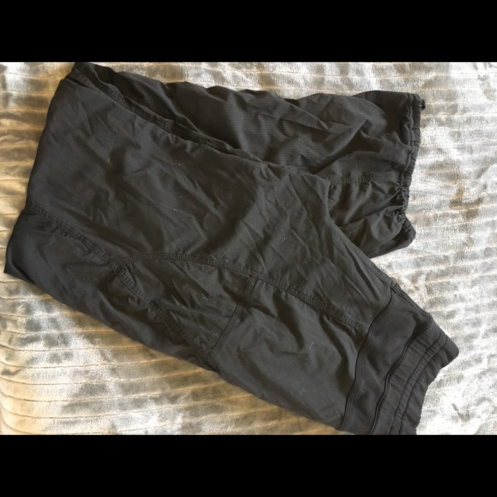 Lululemon dance studio pants LONG size 8 unlined